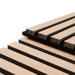 Fleksibel akustikpanel i egetræsfiner 2600x520x18 mm