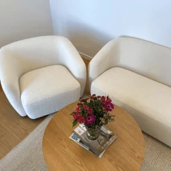Melisa - lænestol i hvid boucle B: 92 D: 84 H: 66 cm