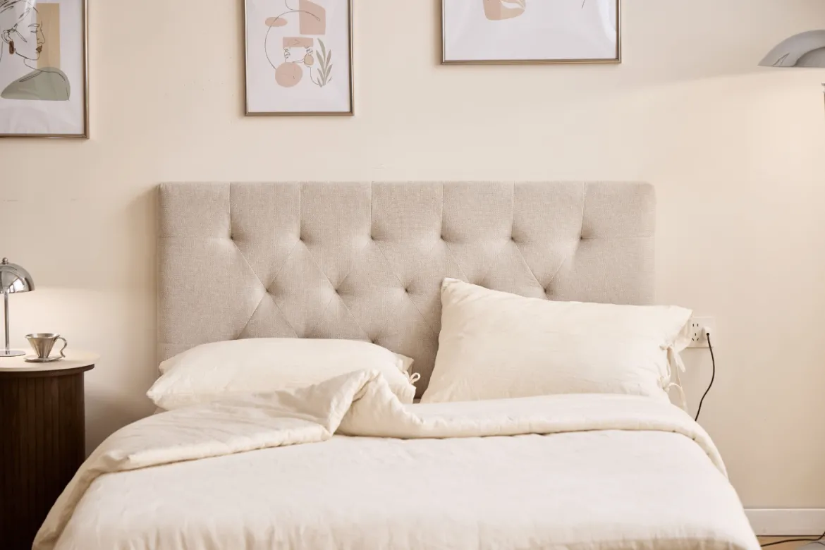 Nia sengegavl 140x63 cm i beige tekstil